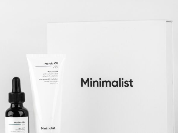 Minimalist Hydrating  Repairing Skincare Gift Set